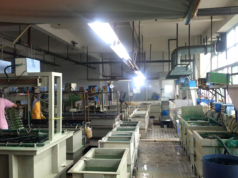 為何要關(guān)停小五金加工廠?